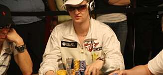 Trond Erik Eidsvig fikk pengepremie i to turneringer i WSOP, deriblant i Main Event hvor han ble nummer 633. Trond Erik Eidsvig fikk pengepremie i to turneringer i WSOP, deriblant i Main Event hvor han ble nummer 633.