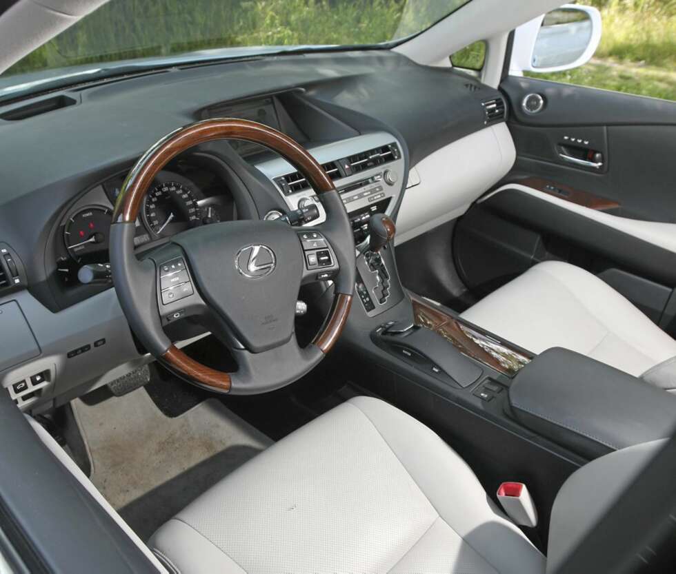 LEXUS: RX450h er ikke berørt av aksjonen, men det skader ikek å sjekke uansett hvilken bil du har. LEXUS: RX450h er ikke berørt av aksjonen, men det skader ikek å sjekke uansett hvilken bil du har.
