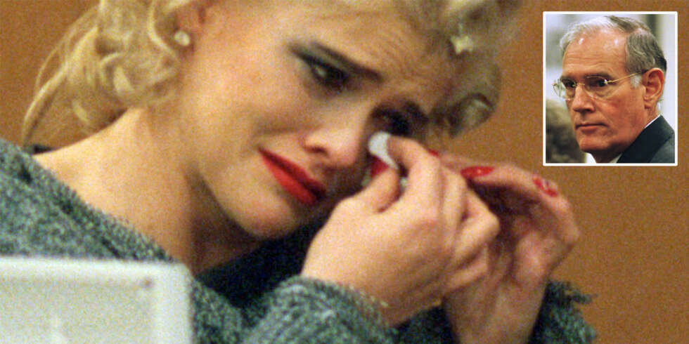 TRIST ENKE: Anna Nicole Smith giftet seg rikt, men måtte gå flere runder i retten med Pierce Marshall (innfelt) for å få sin del av arven etter sin avdøde milliardær-ektemann. TRIST ENKE: Anna Nicole Smith giftet seg rikt, men måtte gå flere runder i retten med Pierce Marshall (innfelt) for å få sin del av arven etter sin avdøde milliardær-ektemann.