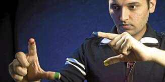 OPPFINNSOM: Pranav Mistry har laget ""SixthSence"" - dingsen som lar deg projisere en nettside hvor som helst. OPPFINNSOM: Pranav Mistry har laget ""SixthSence"" - dingsen som lar deg projisere en nettside hvor som helst.