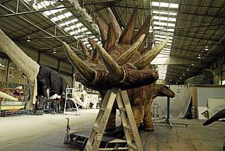 STORE SAKER: Dinosaurusene ruver i terrenget. STORE SAKER: Dinosaurusene ruver i terrenget.
