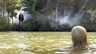 Fredag 13 fra 2009 (originaltittel:Friday the 13th). Den uhyggelige morderen Jason Voorhees slår til igjen... Fredag 13 fra 2009 (originaltittel:Friday the 13th). Den uhyggelige morderen Jason Voorhees slår til igjen...