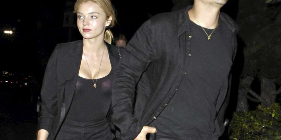 FULL MOON: Orlando Blooms kjæreste, undertøysmodellen Miranda Kerr, sørget for at fikk en ånseskinnstur som mange vil misunne ham. FULL MOON: Orlando Blooms kjæreste, undertøysmodellen Miranda Kerr, sørget for at fikk en ånseskinnstur som mange vil misunne ham.