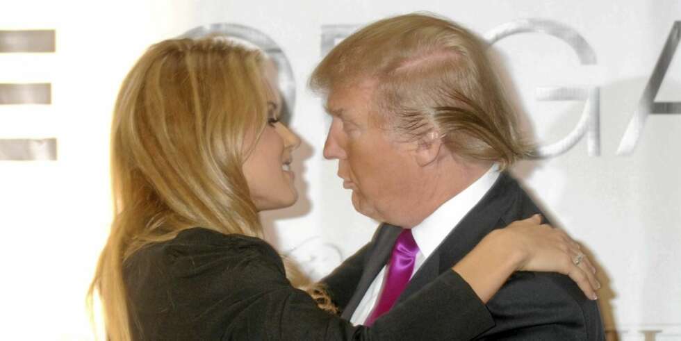 VENNER: Carrie Prejean er en varm beundrer av forretningsmannen og TV-trynet Donald Trump. Et annet idol er tidligere visepresidentkandidat Sarah Palin. VENNER: Carrie Prejean er en varm beundrer av forretningsmannen og TV-trynet Donald Trump. Et annet idol er tidligere visepresidentkandidat Sarah Palin.