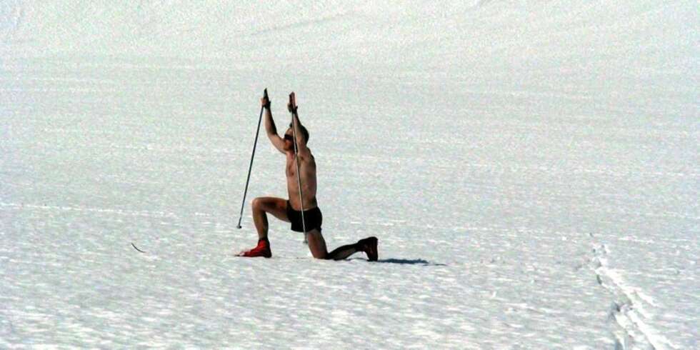 EN MIDTSOMMERDRØM: Forfatteren drøemmer seg tilbake til Jostedalsbreen, juni 2006. Det blir nok med drømmen. EN MIDTSOMMERDRØM: Forfatteren drøemmer seg tilbake til Jostedalsbreen, juni 2006. Det blir nok med drømmen.