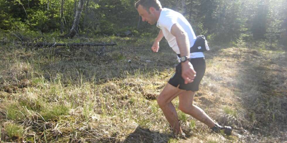 DOBBELT-AU: Anders surkler seg videre fra Kobberhaugen mot Blankvann. Jeg lider. DOBBELT-AU: Anders surkler seg videre fra Kobberhaugen mot Blankvann. Jeg lider.