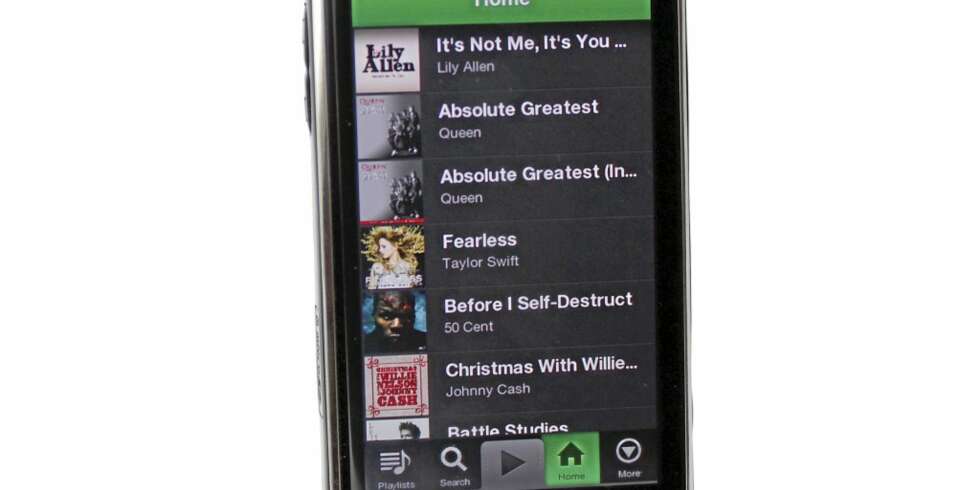 Mobiltelefoner med Symbian kan nå også kjøre Spotify, blant annet Samsung Omnia HD. Mobiltelefoner med Symbian kan nå også kjøre Spotify, blant annet Samsung Omnia HD.