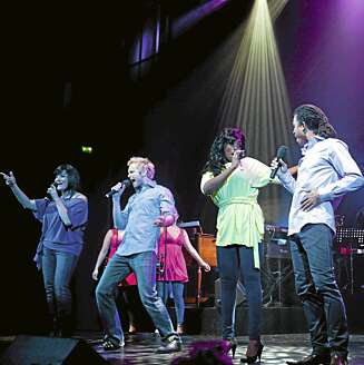 SUKSESS: Marianne har det gøy med gamle Motown-hits på Edderkoppen i Oslo. Her med kollegene Knut Anders Sørum, Noora Noor og Marvin Charles. SUKSESS: Marianne har det gøy med gamle Motown-hits på Edderkoppen i Oslo. Her med kollegene Knut Anders Sørum, Noora Noor og Marvin Charles.