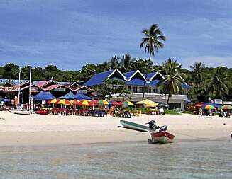 FINN ROEN: På Perhentian kan du nyte rolige dager på stranden. FINN ROEN: På Perhentian kan du nyte rolige dager på stranden.