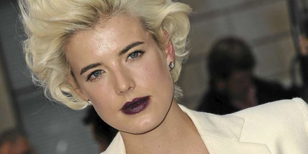 SVART PÅ LEPPENE: Gjør som trendsetteren Agyness Deyn. SVART PÅ LEPPENE: Gjør som trendsetteren Agyness Deyn.