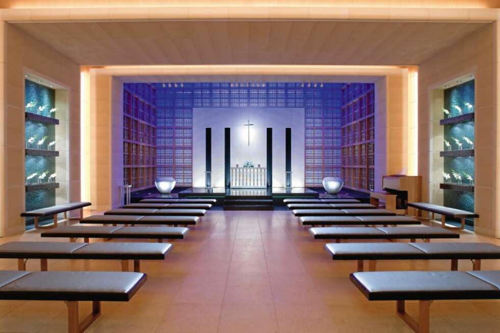 MODERNE: Kapellet på toppen av Mandarin Oriental hotell er innredet i minimalistisk stil. MODERNE: Kapellet på toppen av Mandarin Oriental hotell er innredet i minimalistisk stil.
