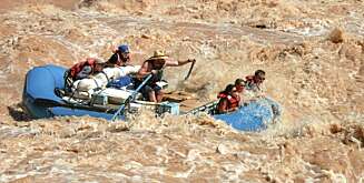 RAFTING: Colorado River er populær blant raftere. RAFTING: Colorado River er populær blant raftere.
