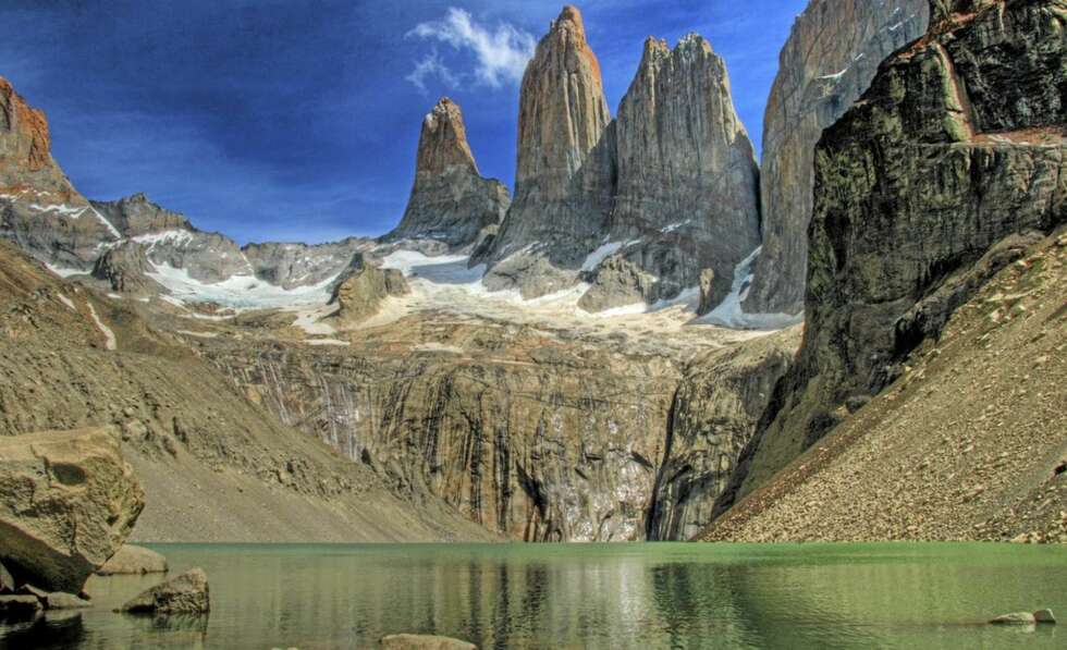 CHILE: Torres de Paine er en ekstremt flott nasjonalpark i Chile. Foto: <a href="http://www.flickr.com/photos/micguti/">micguti</a> på Flicker.com. Noen <a href="http://creativecommons.org/licenses/by/2.0/deed.en_GB">rettigheter</a> reservert. CHILE: Torres de Paine er en ekstremt flott nasjonalpark i Chile. Foto: <a href="http://www.flickr.com/photos/micguti/">micguti</a> på Flicker.com. Noen <a href="http://creativecommons.org/licenses/by/2.0/deed.en_GB">rettigheter</a> reservert.