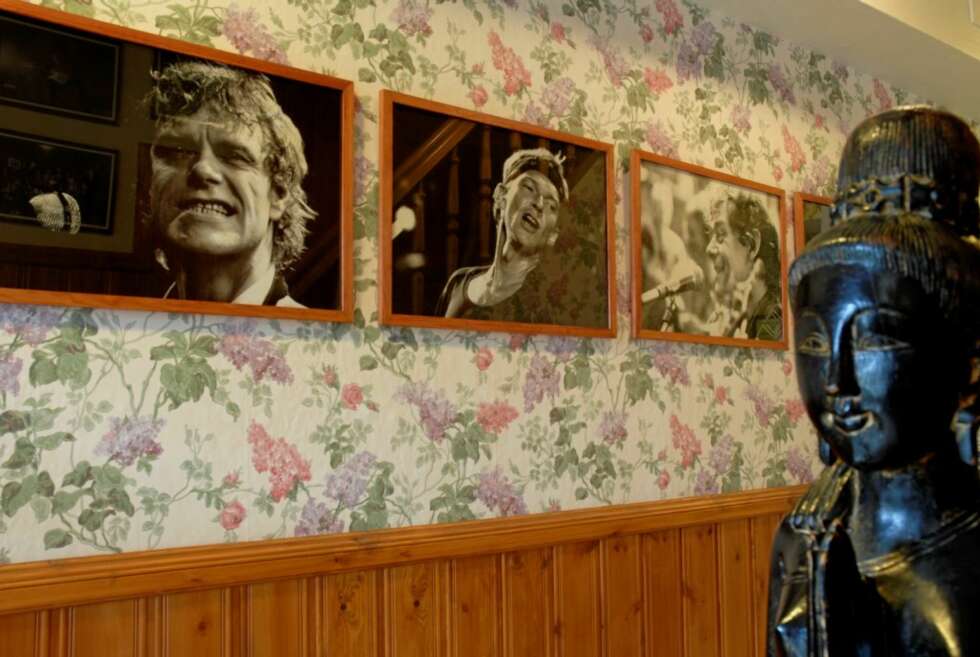GJESTER: De fleste rockeartister fra den danske musikkscenen har overnattet på Brundby Hotell, deriblant Kim Larsen, Michael Falch og Marie Frand. GJESTER: De fleste rockeartister fra den danske musikkscenen har overnattet på Brundby Hotell, deriblant Kim Larsen, Michael Falch og Marie Frand.