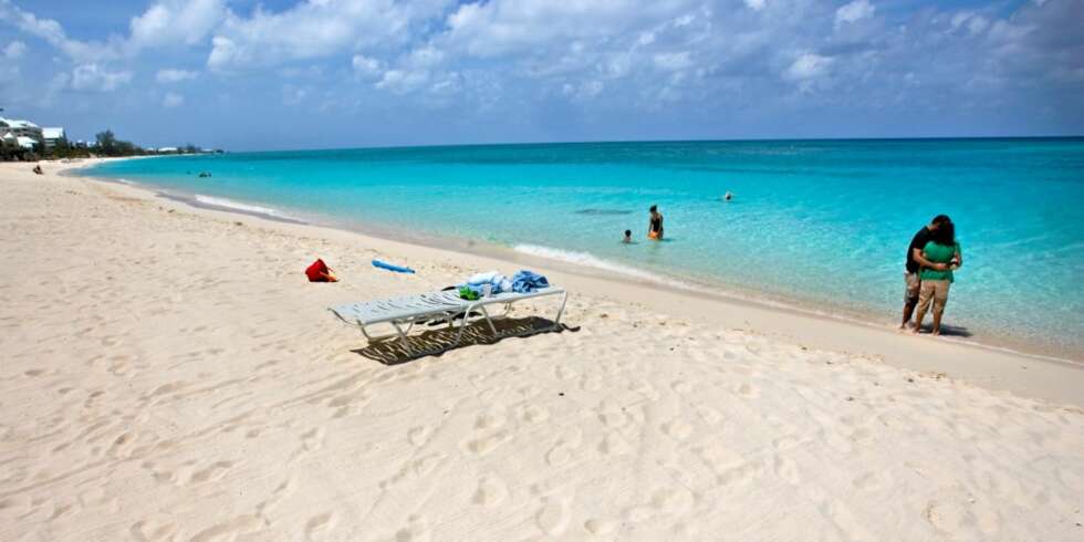 IDYLL: Her på Grand Cayman ligger hotellet som vant kåringen i Condé Nast Traveller. Vi gir deg listen. IDYLL: Her på Grand Cayman ligger hotellet som vant kåringen i Condé Nast Traveller. Vi gir deg listen.