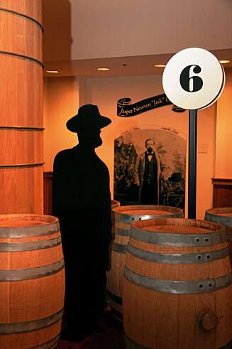 WHISKEY-KONGEN: Jack Daniels levde fra 1850 til 1911 og grunnla det verdensberømte destilleriet. WHISKEY-KONGEN: Jack Daniels levde fra 1850 til 1911 og grunnla det verdensberømte destilleriet.