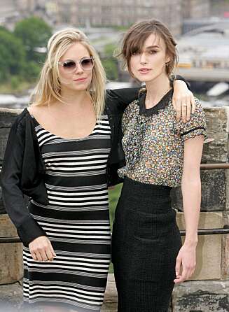 LONDON-JENTER: Både Sienna Miller (venstre) og Keira Knightley bor i London og er hyppig på farten vest i Londons gater. LONDON-JENTER: Både Sienna Miller (venstre) og Keira Knightley bor i London og er hyppig på farten vest i Londons gater.