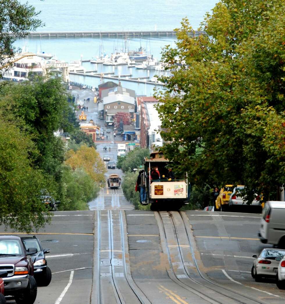 OPP OG NED: Du vet ikke hva bratte bakker er før du har opplevd San Francisco. OPP OG NED: Du vet ikke hva bratte bakker er før du har opplevd San Francisco.