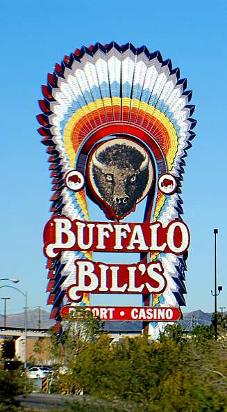 UGH! Nevada er gammelt indianerland. Ikke mye minner om det nå, men de gamle innbyggerne æres nå likevel på et vis. UGH! Nevada er gammelt indianerland. Ikke mye minner om det nå, men de gamle innbyggerne æres nå likevel på et vis.