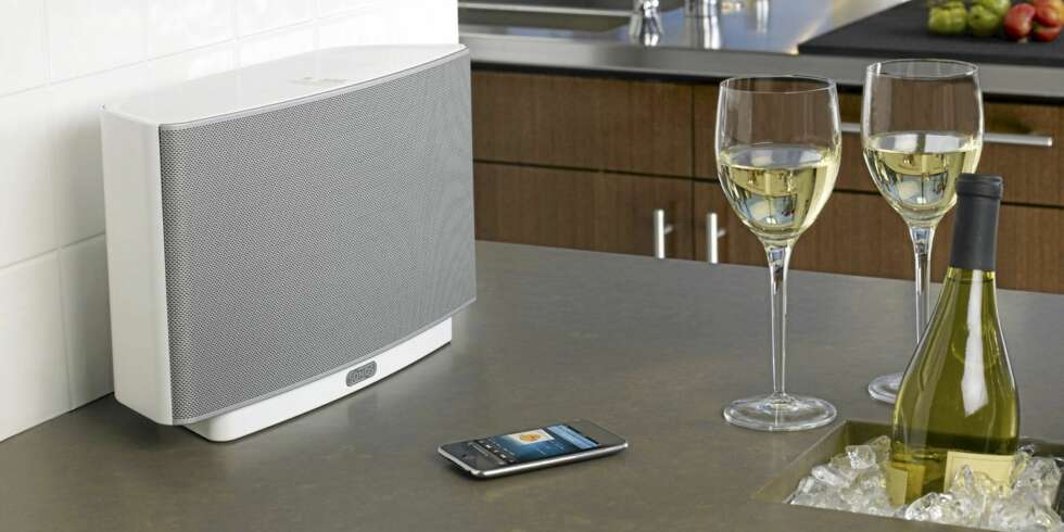PLASSERINGSVENNLIG: Strømtilkobling er alt du trenger å tenke på når du skal plassere Sonos ZonePlayer S5. PLASSERINGSVENNLIG: Strømtilkobling er alt du trenger å tenke på når du skal plassere Sonos ZonePlayer S5.