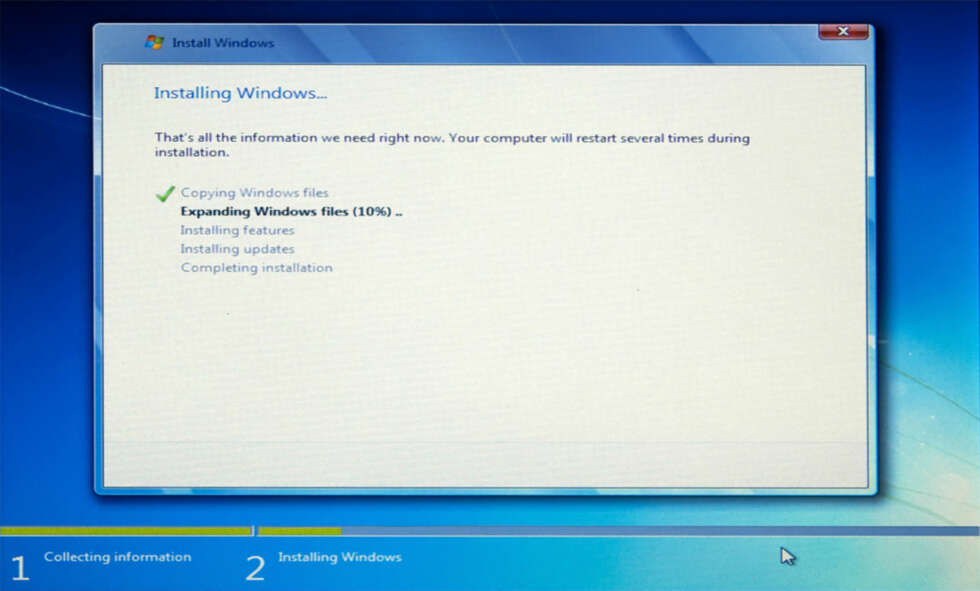 ENKELT OG KJAPT: Installasjonen av Windows 7 går enkelt og kjapt, og du må ikke gjøre særlig mange valg underveis. ENKELT OG KJAPT: Installasjonen av Windows 7 går enkelt og kjapt, og du må ikke gjøre særlig mange valg underveis.