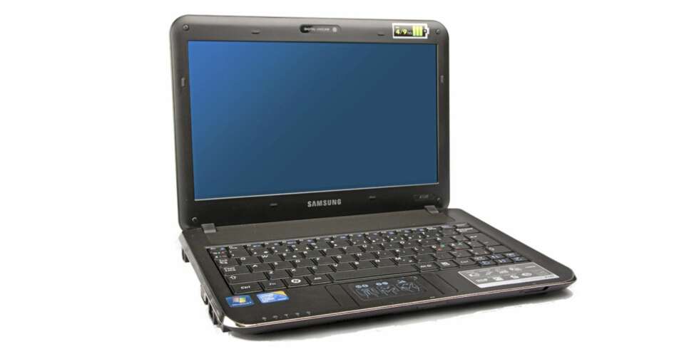 KRAFTIG: Mini-PC-ene har blitt større og kraftigere. Denne fra Samsung er et lite PC-kraftverk. KRAFTIG: Mini-PC-ene har blitt større og kraftigere. Denne fra Samsung er et lite PC-kraftverk.