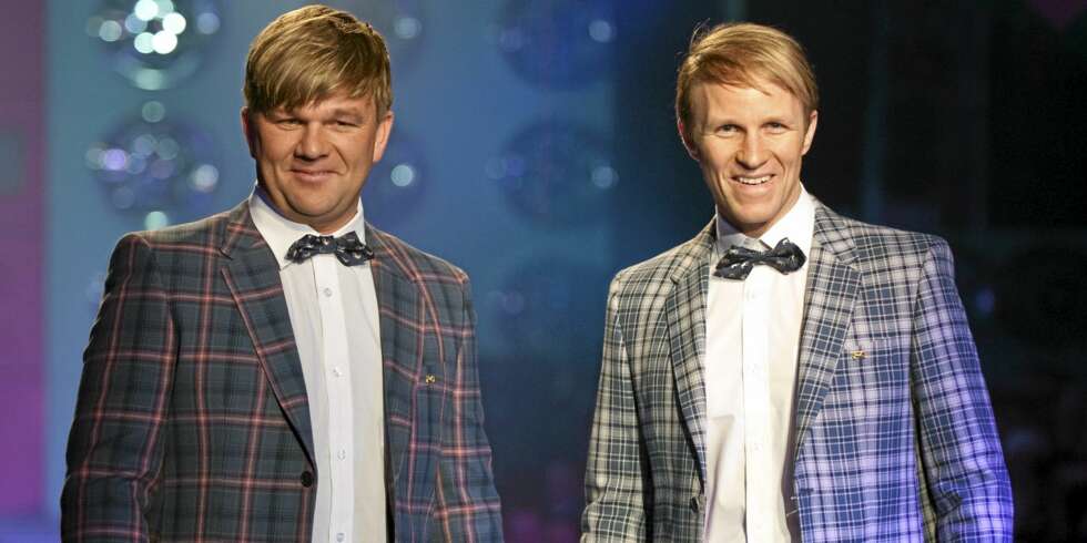PÅ CATWALKEN: Henning og Petter Solberg fikk også prøvd seg som modellen. PÅ CATWALKEN: Henning og Petter Solberg fikk også prøvd seg som modellen.