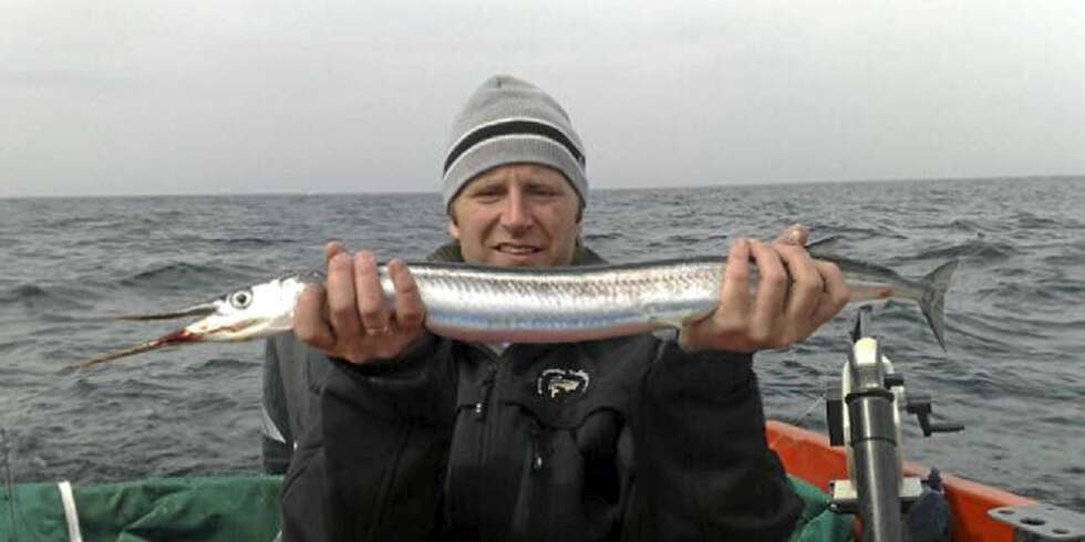 REKORDHORNGJEL: Kytefiskern, Cato Pettersen, fikk ikke laks dagen før starten på TMB 2009, men en horngjel på 1,9 kg er ingen dårlig bifangst. REKORDHORNGJEL: Kytefiskern, Cato Pettersen, fikk ikke laks dagen før starten på TMB 2009, men en horngjel på 1,9 kg er ingen dårlig bifangst.