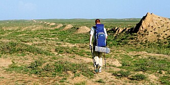 LANGT Å GÅ: 6000 kilometer er totallengende på turen. En del steder, som her, er Muren så godt som borte. LANGT Å GÅ: 6000 kilometer er totallengende på turen. En del steder, som her, er Muren så godt som borte.