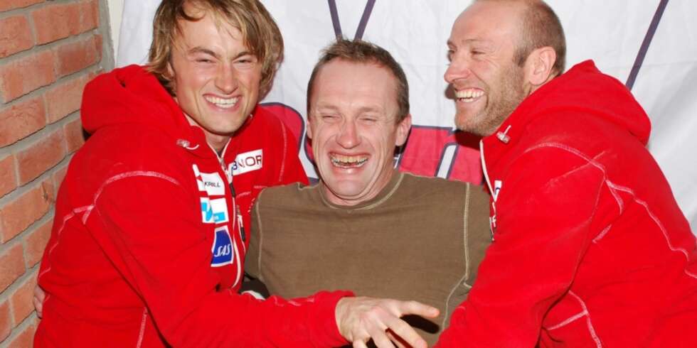 JUBEL: Odd-Bjørn brøt Birken, men Petter valset rundt med verden i Falun, og Vi Menn tok seg av damene på Lillehammer. JUBEL: Odd-Bjørn brøt Birken, men Petter valset rundt med verden i Falun, og Vi Menn tok seg av damene på Lillehammer.