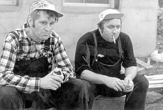 KULTFILM: Gunnar Haugan (t.v.) og Rolv Wesenlund i filmen
«Norske byggeklosser». KULTFILM: Gunnar Haugan (t.v.) og Rolv Wesenlund i filmen
«Norske byggeklosser».