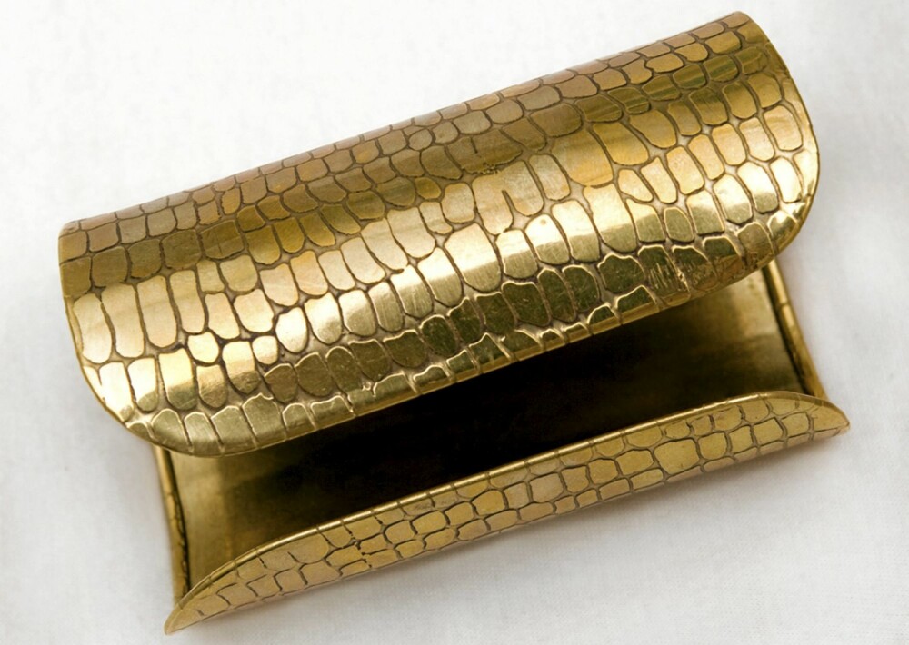 - Jeg liker store, ordentlige smykker. Dette armbåndet kjøpte jeg på Urban Outfitters. - Jeg liker store, ordentlige smykker. Dette armbåndet kjøpte jeg på Urban Outfitters.