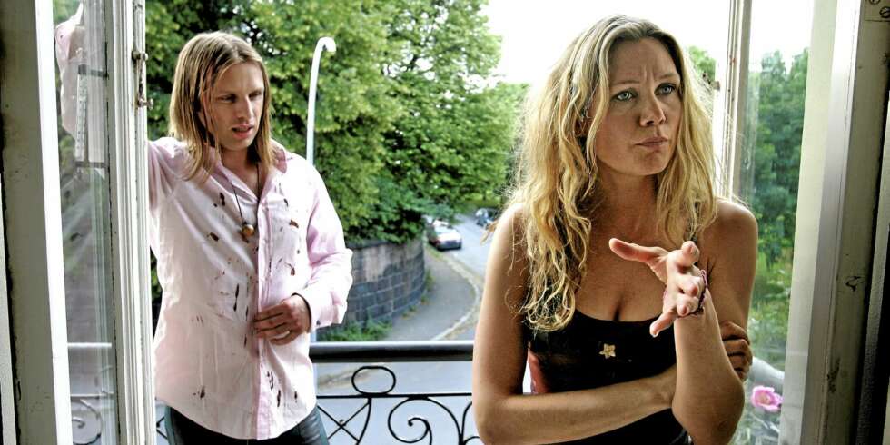 OVERFALT IGJEN: Aune Sand ble i 2006 slått til blods på åpen gate i Oslo. Nå er han og Marianne Aulie blitt angrepet nok en gang. OVERFALT IGJEN: Aune Sand ble i 2006 slått til blods på åpen gate i Oslo. Nå er han og Marianne Aulie blitt angrepet nok en gang.