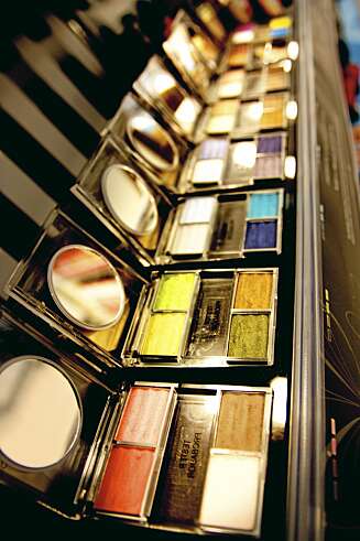 ULTRA BEUTY: På Ulta Beauty finner du garantert en farge som er fin til deg. ULTRA BEUTY: På Ulta Beauty finner du garantert en farge som er fin til deg.