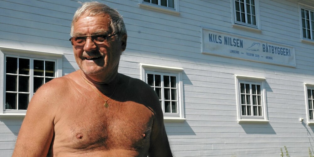 VÅR GUIDE: Andregenerasjons båtbygger, Eivind Nilsen, var vår guide på turen langs Nidelva. VÅR GUIDE: Andregenerasjons båtbygger, Eivind Nilsen, var vår guide på turen langs Nidelva.