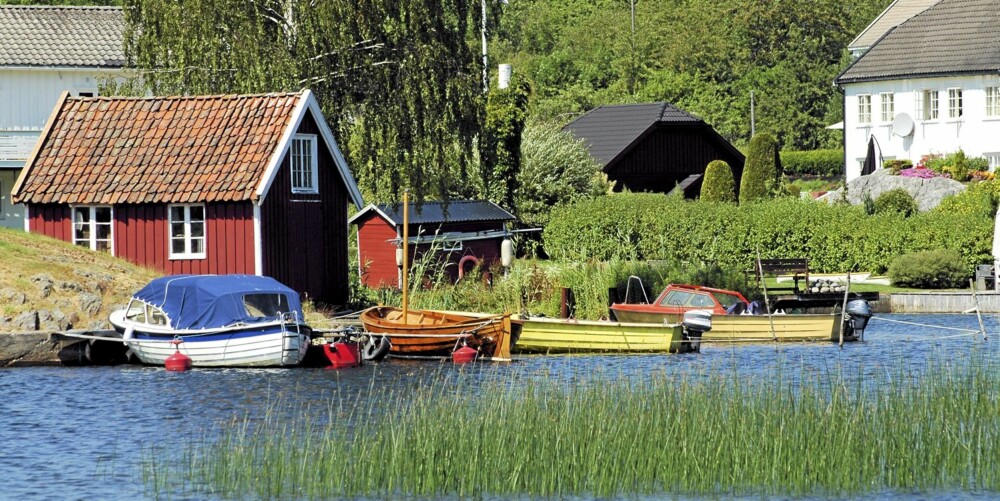 EKTE SØRLAND: Rolig stemning regjerer langs elva. EKTE SØRLAND: Rolig stemning regjerer langs elva.