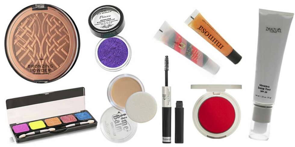 FRA VENSTRE: H&M Bronze Powder (kr 59,50), NYX Eyeshadow (kr 139), Mayana Corigan Eyeshadow (kr 125), Time Balm Concealer(kr 187), Lancôme Juicy Tubes Swirl (kr 155), ELF Mascara (kr 16), Philosophy Mimisa Flavoured Lipshine (kr 115), Topshop Blush i fargen Pinch (kr 57), Zanzuel Mineral Sheer Tint Foundation (kr 330). FRA VENSTRE: H&M Bronze Powder (kr 59,50), NYX Eyeshadow (kr 139), Mayana Corigan Eyeshadow (kr 125), Time Balm Concealer(kr 187), Lancôme Juicy Tubes Swirl (kr 155), ELF Mascara (kr 16), Philosophy Mimisa Flavoured Lipshine (kr 115), Topshop Blush i fargen Pinch (kr 57), Zanzuel Mineral Sheer Tint Foundation (kr 330).