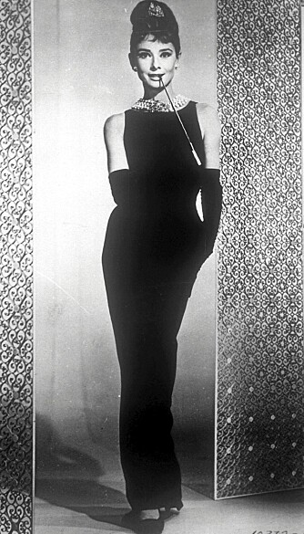 DEN LILLE SORTE: Audrey Hepburn i "Breakfast at Tiffany's DEN LILLE SORTE: Audrey Hepburn i "Breakfast at Tiffany's