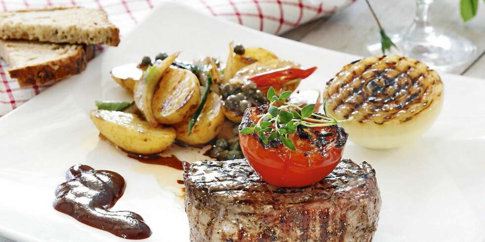 Marinert oksefilet. Marinert oksefilet.