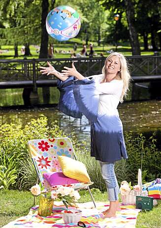 AKTIV DAME: Eli Kari Gjengedal gir deg sommerværet på TV2 og er snart ute med en bok om værtegn. AKTIV DAME: Eli Kari Gjengedal gir deg sommerværet på TV2 og er snart ute med en bok om værtegn.