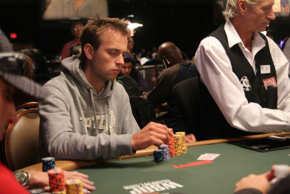 KONSENTRERT: Tore Lagerborg. Ung veteran i poker-VM KONSENTRERT: Tore Lagerborg. Ung veteran i poker-VM