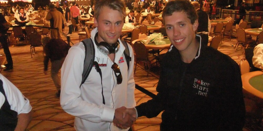 SEIERHERRE: En ukes duellering i Vegas er over, og Marcus Hellner åker hem til Sverige. "Men det har varit jättekul, et minne for livet" sier den blide svensken. SEIERHERRE: En ukes duellering i Vegas er over, og Marcus Hellner åker hem til Sverige. "Men det har varit jättekul, et minne for livet" sier den blide svensken.