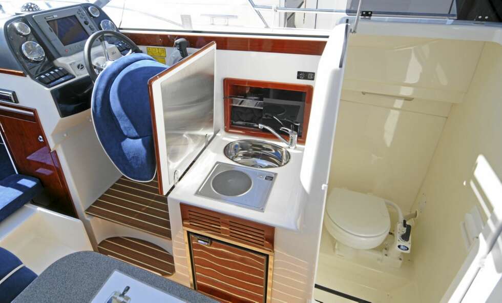 Aquador 22C Finnboat Floating 2010 Aquador 22C Finnboat Floating 2010