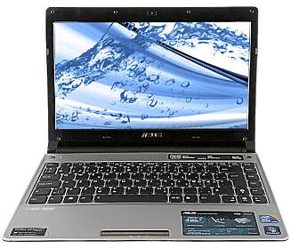 RENT OG PENT: Asus har ikke gått for langt unna normalen med U35JC, og maskinen ser forfra ganske lik ut som mange av sine forgjengere. RENT OG PENT: Asus har ikke gått for langt unna normalen med U35JC, og maskinen ser forfra ganske lik ut som mange av sine forgjengere.