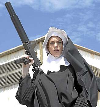 NY FILM: Lindsay spiller i «Machete», som har trukket mange til kinoene i USA. NY FILM: Lindsay spiller i «Machete», som har trukket mange til kinoene i USA.