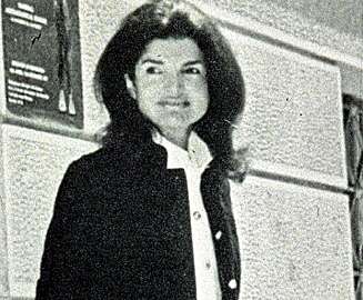 MOTEIKON: Jacqueline Kennedy Onassis. MOTEIKON: Jacqueline Kennedy Onassis.