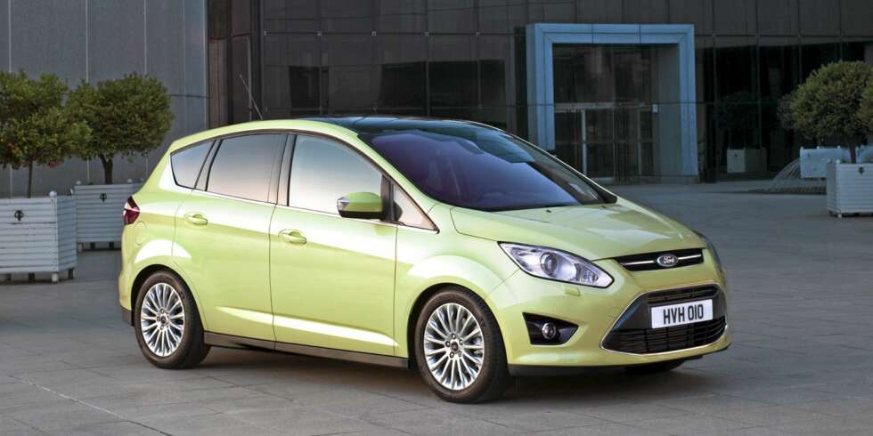 SNERTEN: C-Max er snerten, og ser ikke så spesiell ut som Grand C-Max. Den er en praktisk og rommelig femseter. SNERTEN: C-Max er snerten, og ser ikke så spesiell ut som Grand C-Max. Den er en praktisk og rommelig femseter.