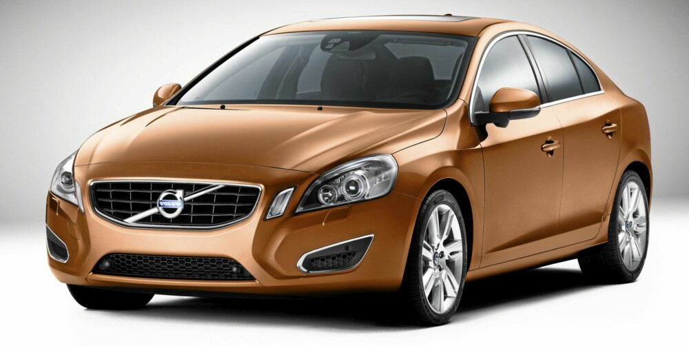 SVENSK STOLTHET: Volvo S60 produseres i Belgia, mens stasjonsvognen V60 blir laget i Sverige. SVENSK STOLTHET: Volvo S60 produseres i Belgia, mens stasjonsvognen V60 blir laget i Sverige.