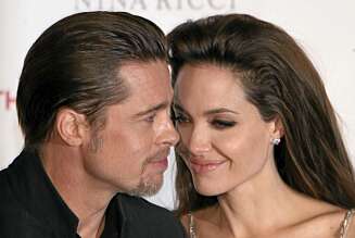 KALDT UNDER OVERFLATEN?: Superparet Angelina og Brad klarer ikke å bli enige om hvordan deres formue skal deles ved en eventuell skilsmisse. KALDT UNDER OVERFLATEN?: Superparet Angelina og Brad klarer ikke å bli enige om hvordan deres formue skal deles ved en eventuell skilsmisse.