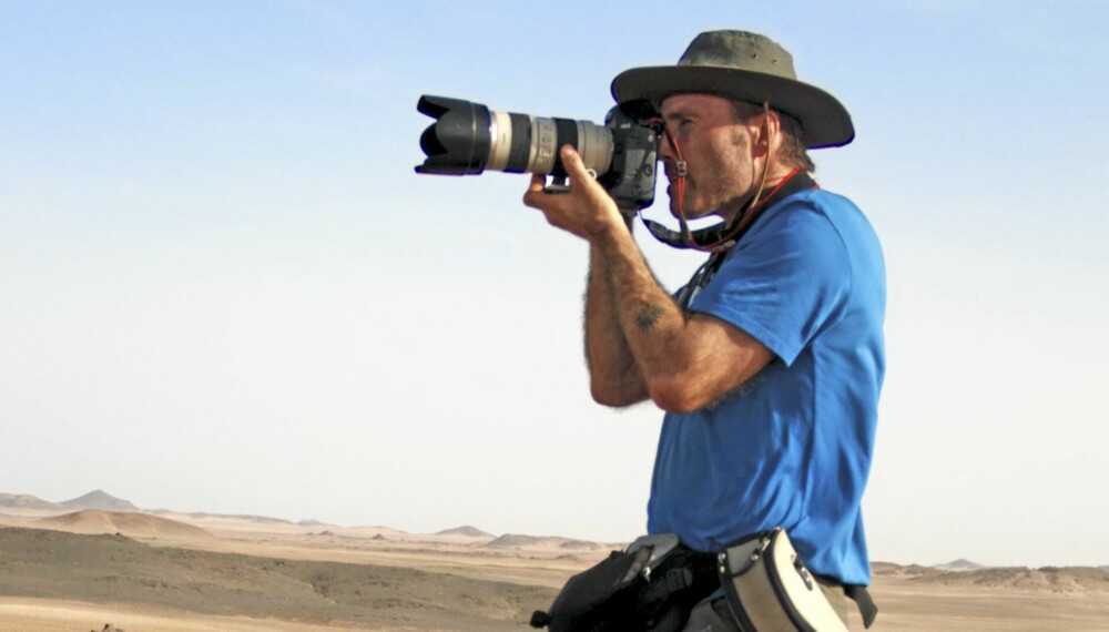 JOHNNY på jobb i Sudan. JOHNNY på jobb i Sudan.